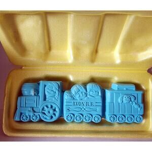 Avon Soap Train 1982 All Aboard Snap Apart Blue 3 Soaps 1oz Each Retro Décor